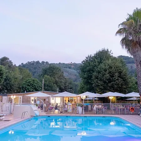 Le Parc Des Monges Campsite